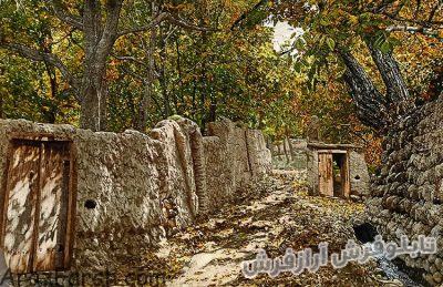 تابلو فرش دستباف طرح منظره زیبای کوچه باغ قدیمی - کد 817