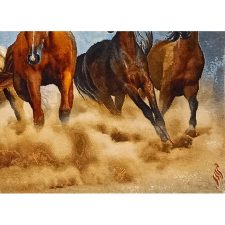 تابلو فرش دستباف طرح گله اسب وحشی از نمای نزدیک - 1