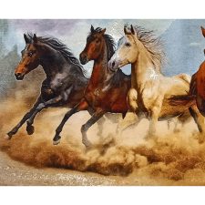 تابلو فرش دستباف طرح گله اسب وحشی از نمای نزدیک - 3