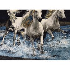 تابلو فرش دستباف طرح سه اسب دونده از نمای نزدیک - 3