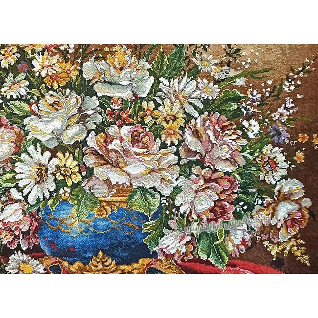 تابلو فرش دستباف طرح دو گلدان گل رز از نمای نزدیک - 1