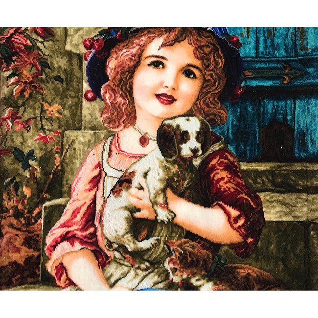 تابلو فرش دستباف طرح دختر بچه با سگ و گربه طرح لیندا از نمای نزدیک - 2